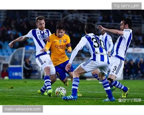 皇家社会欧联杯遭淘汰,回到联赛后迅速调整状态取得三球大胜